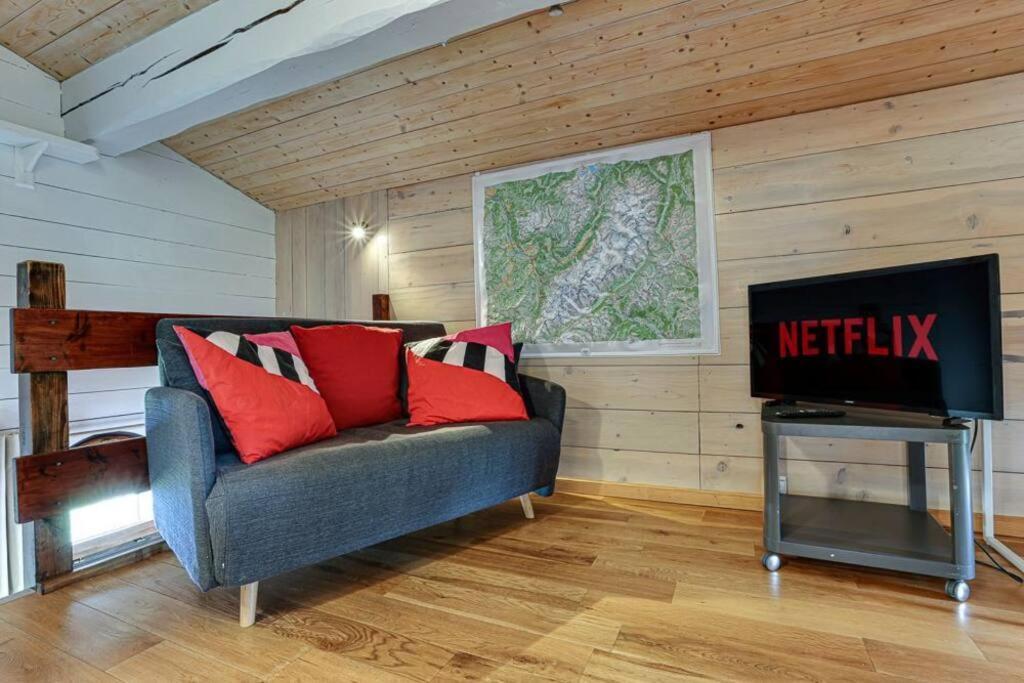 Chalet L'Ilet Ensoleille /Sunny Island Chalet Chamonix Exterior photo