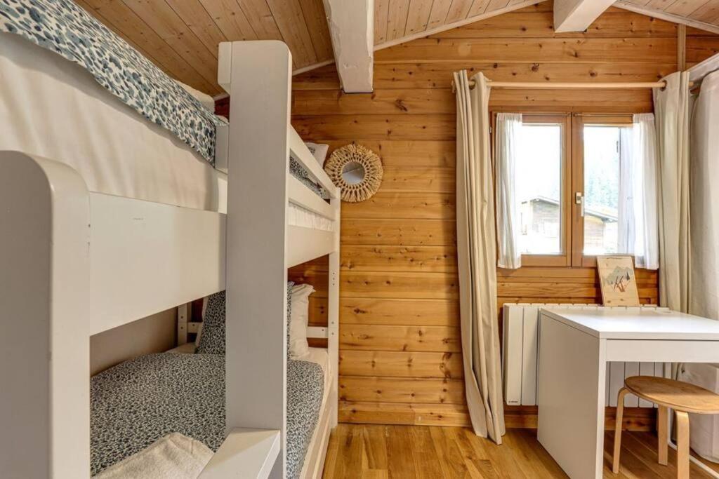 Chalet L'Ilet Ensoleille /Sunny Island Chalet Chamonix Exterior photo